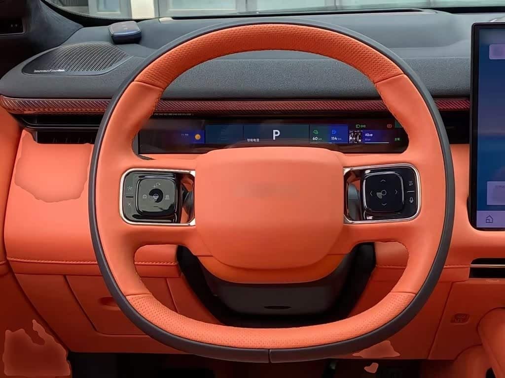 2025 Lynk & Co 900 Black, 17,300 km, China export – photo 11