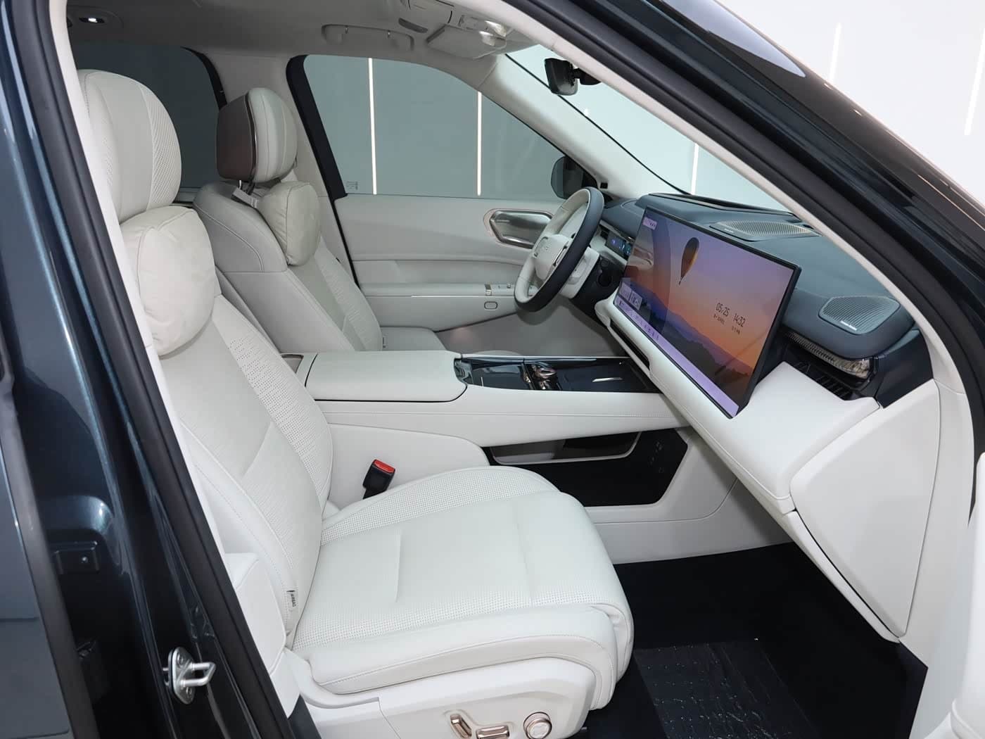 2025 Lynk & Co 900 Blue, 23,400 km, China export – photo 16
