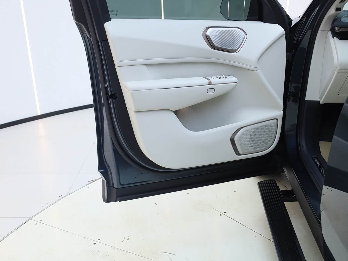 2025 Lynk & Co 900 Blue, 23,400 km, China export – photo 16