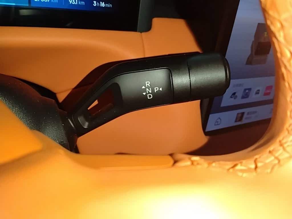 2025 Lynk & Co 900 Black, 27,300 km, China export – photo 10