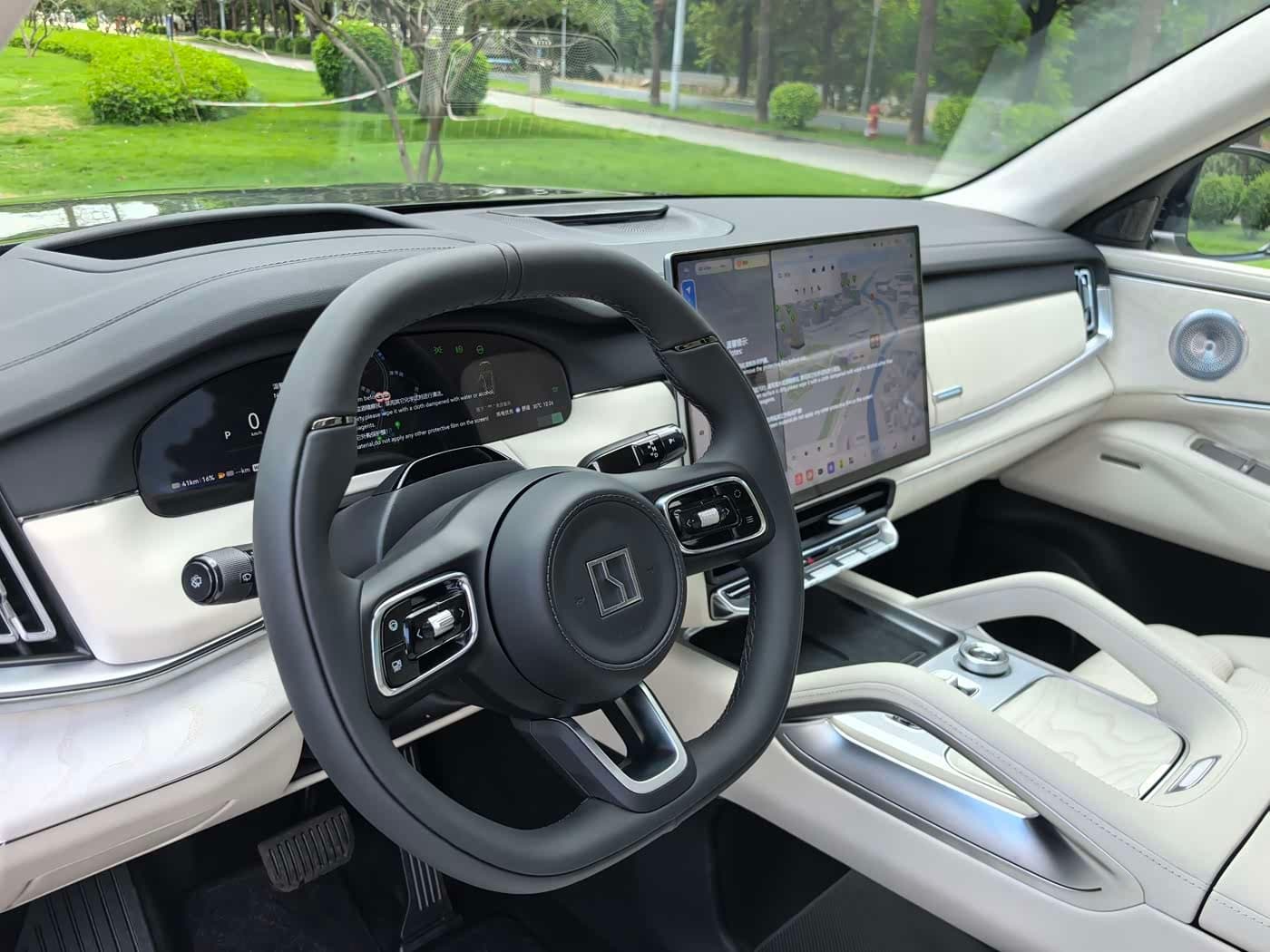 2026 Zeekr 8X Black, 100 km, China export – photo 5