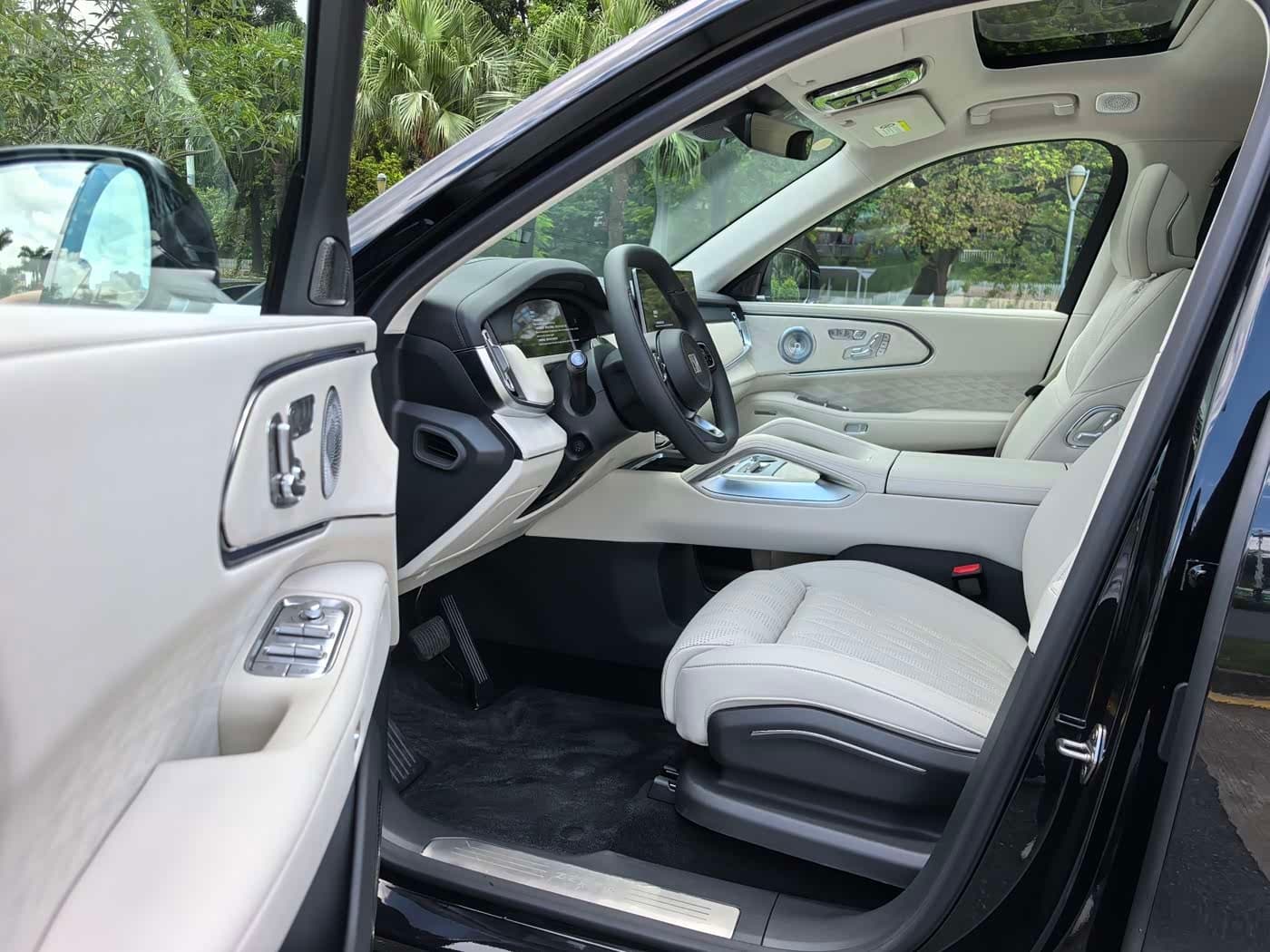 2026 Zeekr 8X Black, 100 km, China export – photo 4