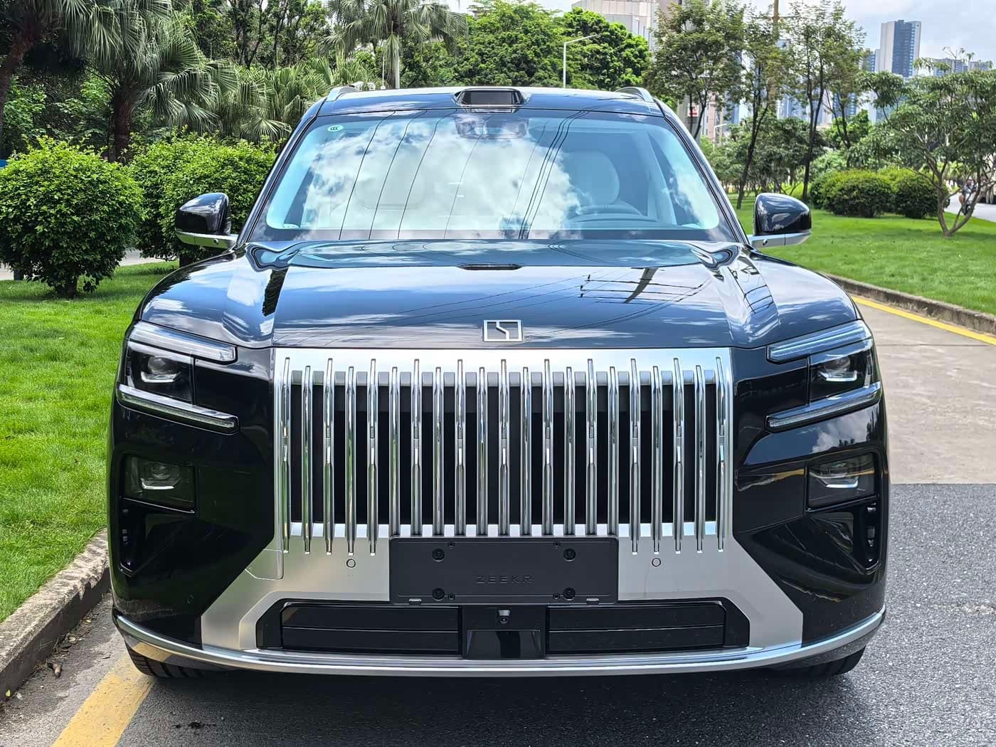 2026 Zeekr 8X Black, 100 km, China export – photo 2