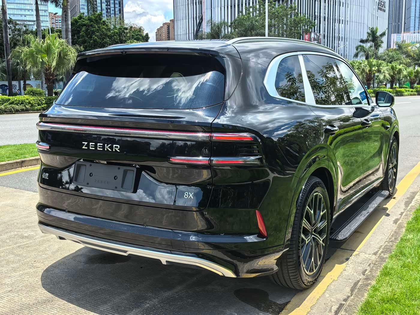 2026 Zeekr 8X Black, 100 km, China export – photo 10