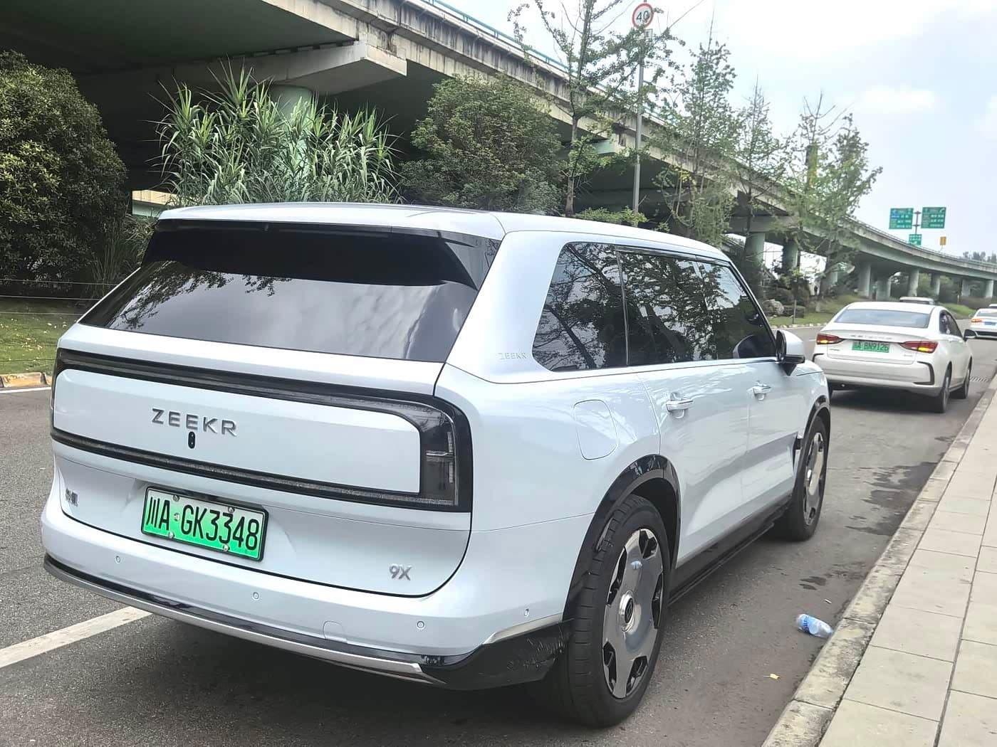 2025 Zeekr 9X White, 14,000 km, China export – photo 7