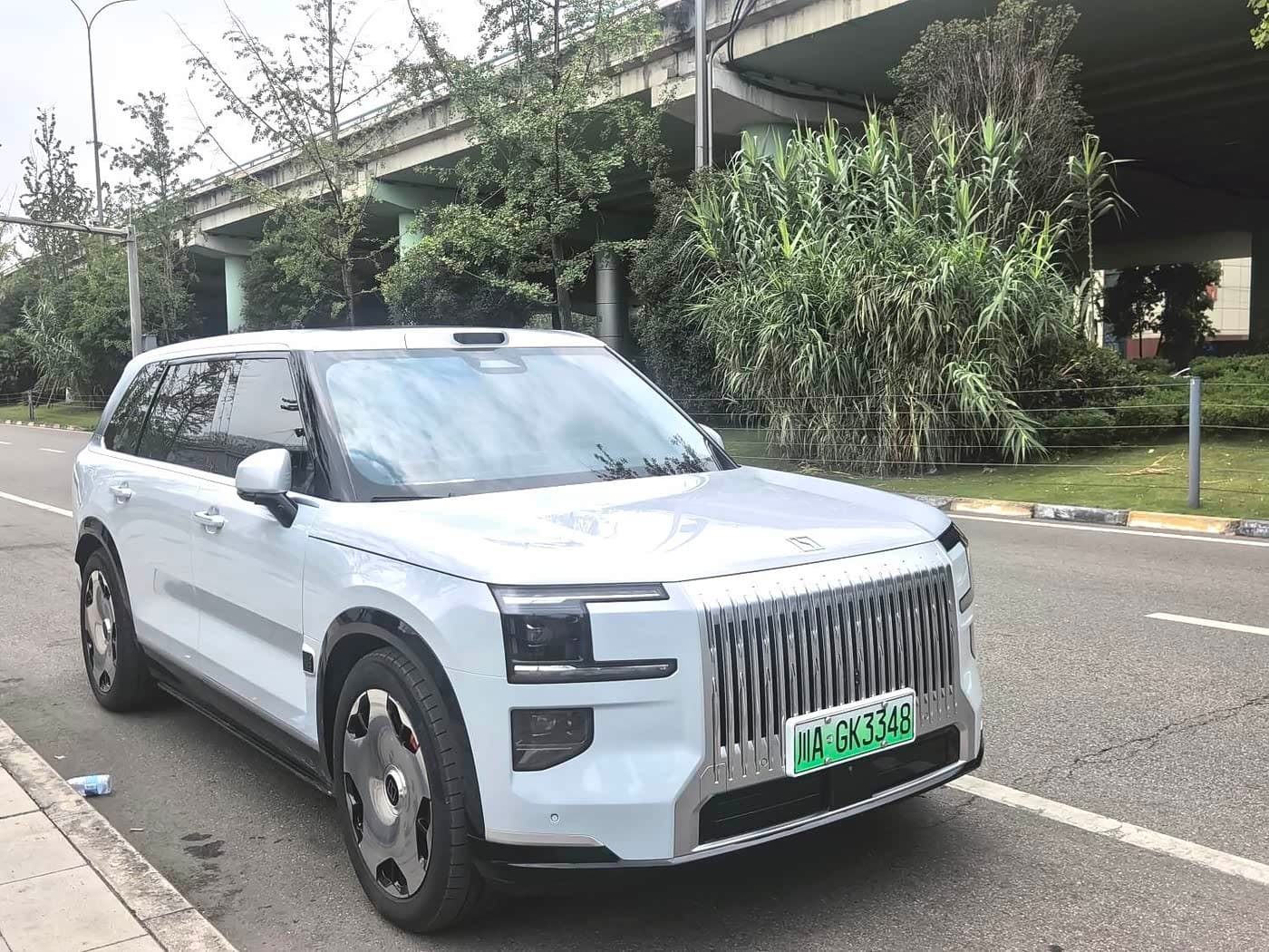 2025 Zeekr 9X White, 14,000 km, China export – photo 3