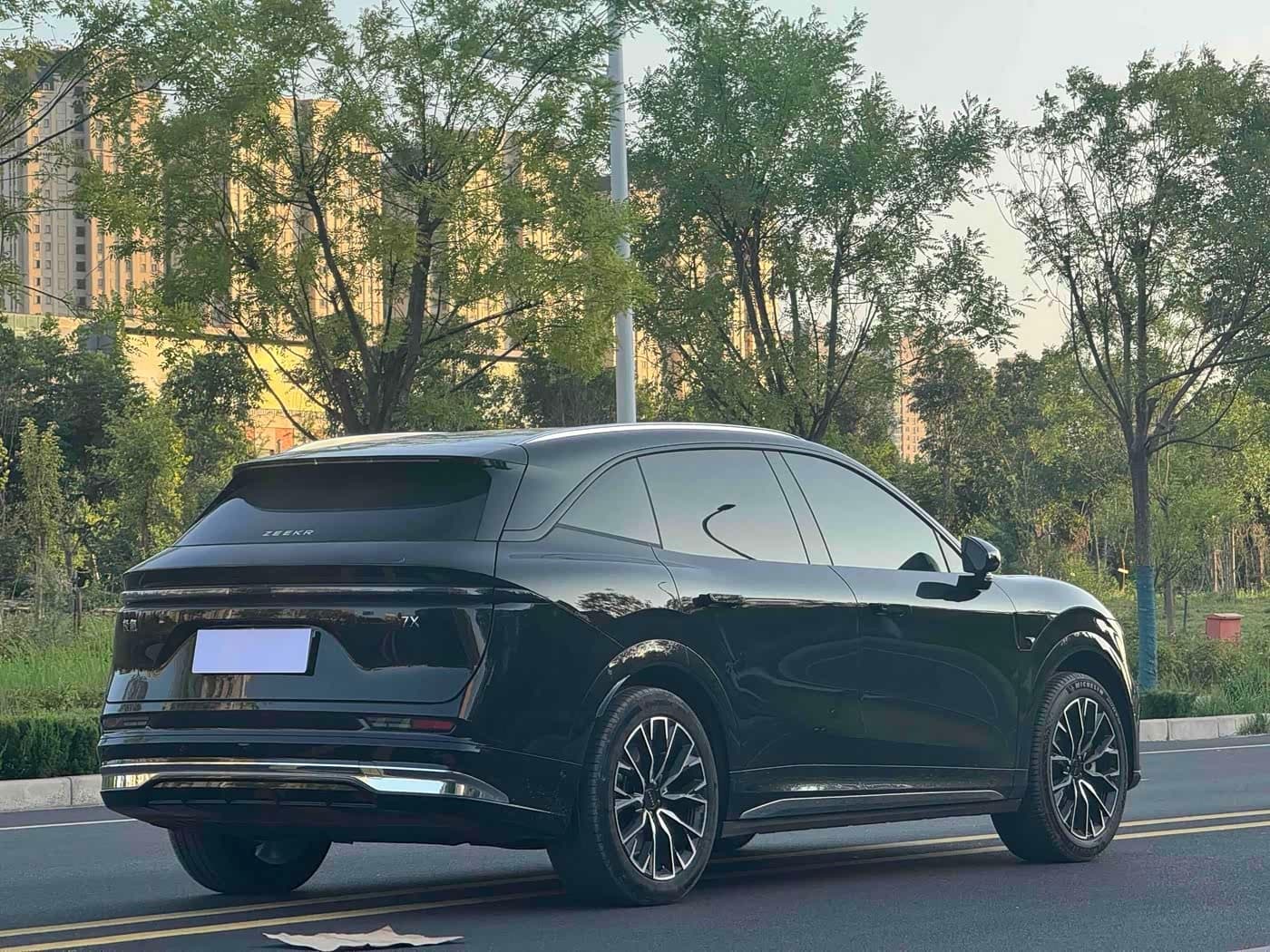 2025 Zeekr 7X Black, 5,000 km, China export – photo 9