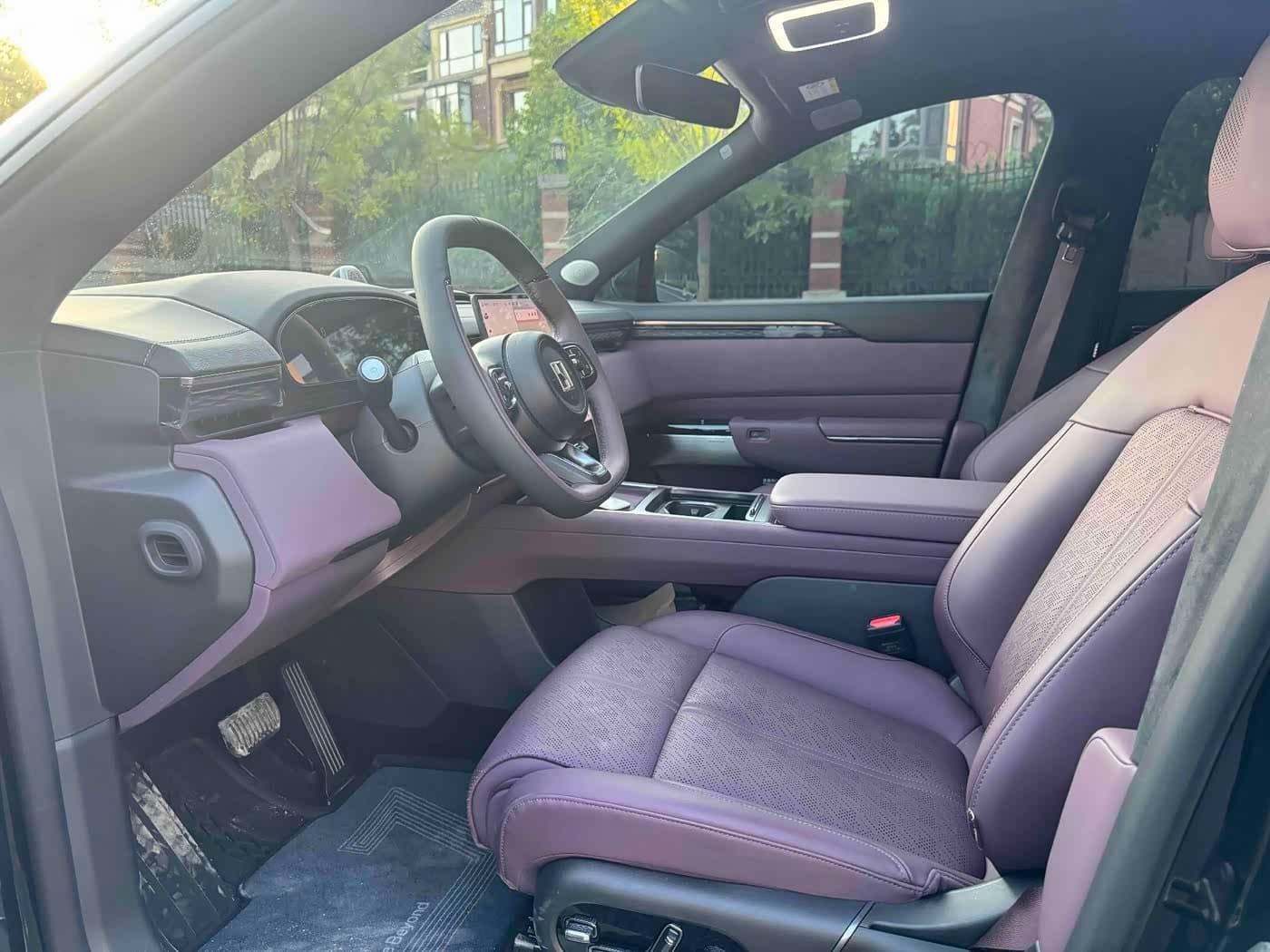 2025 Zeekr 7X Black, 5,000 km, China export – photo 4