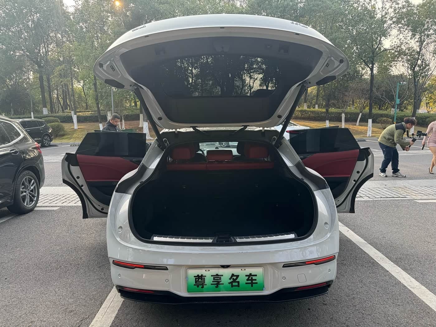 2025 Zeekr 007GT Silver Gray, 13,000 km, China export – photo 12