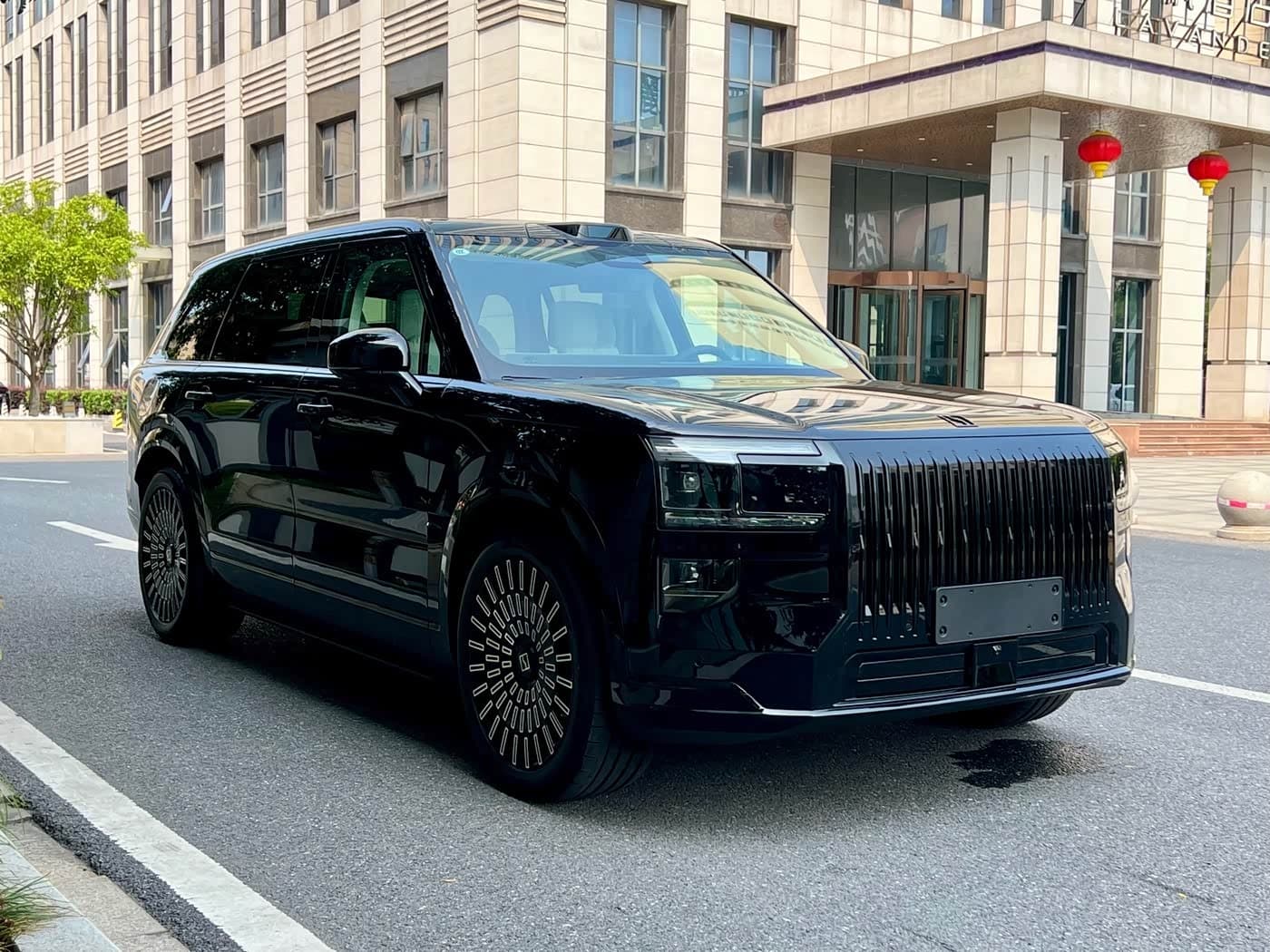 2025 Zeekr 9X Black, 3,800 km, China export – photo 3
