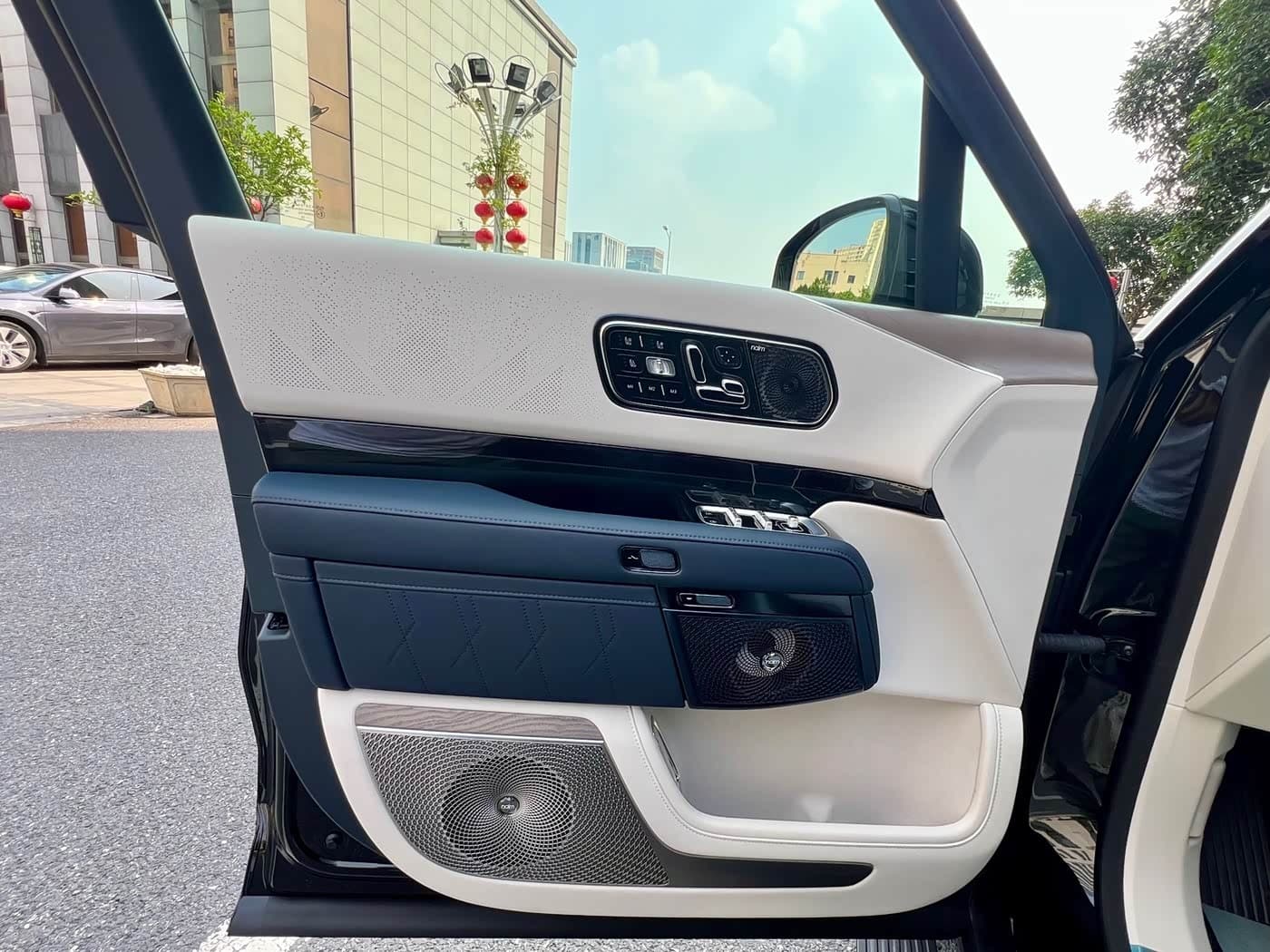 2025 Zeekr 9X Black, 3,800 km, China export – photo 17