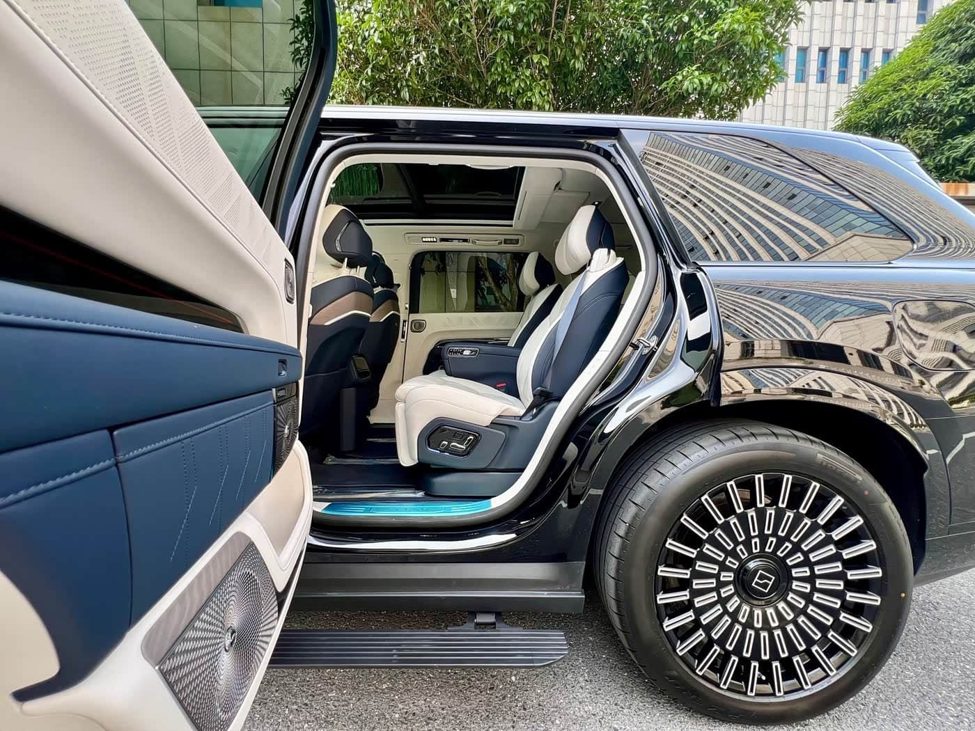 2025 Zeekr 9X Black, 3,800 km, China export – photo 19