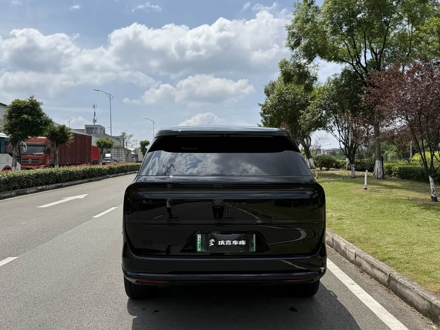 2025 Zeekr 9X Black, 4,000 km, China export – photo 5
