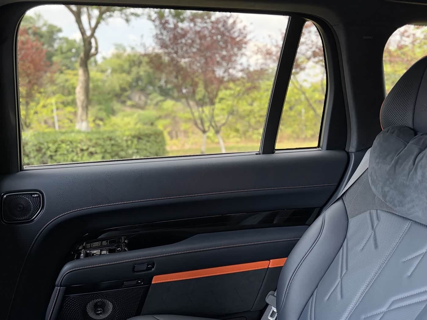 2025 Zeekr 9X Black, 4,000 km, China export – photo 13