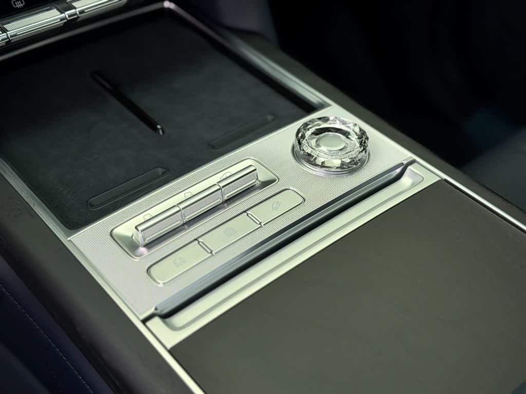 2025 Zeekr 9X Black, 9,000 km, China export – photo 19
