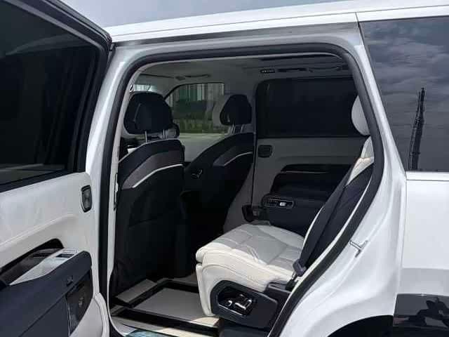 2025 Zeekr 9X White, 8,000 km, China export – photo 4