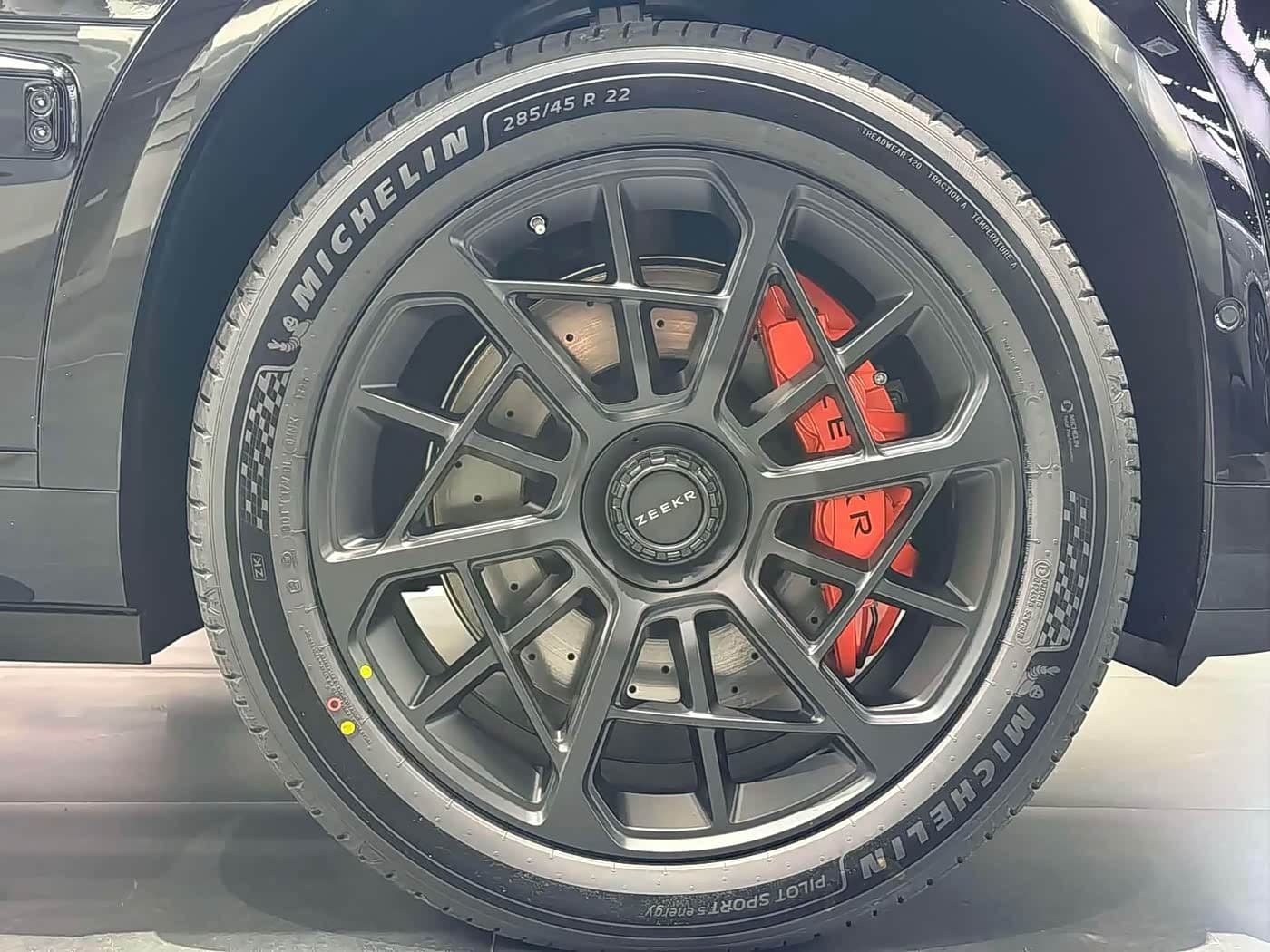 2025 Zeekr 9X Black, 100 km, China export – photo 13