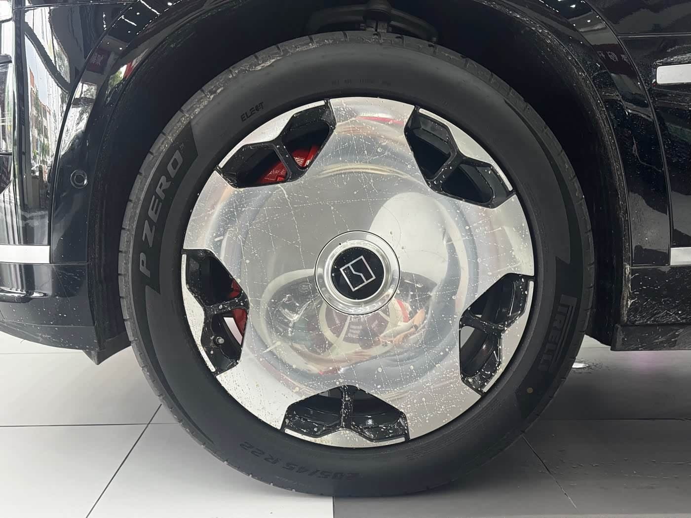 2025 Zeekr 9X Black, 7,000 km, China export – photo 10