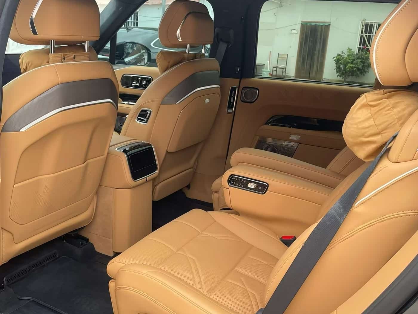 2025 Zeekr 9X Black, 10,000 km, China export – photo 6