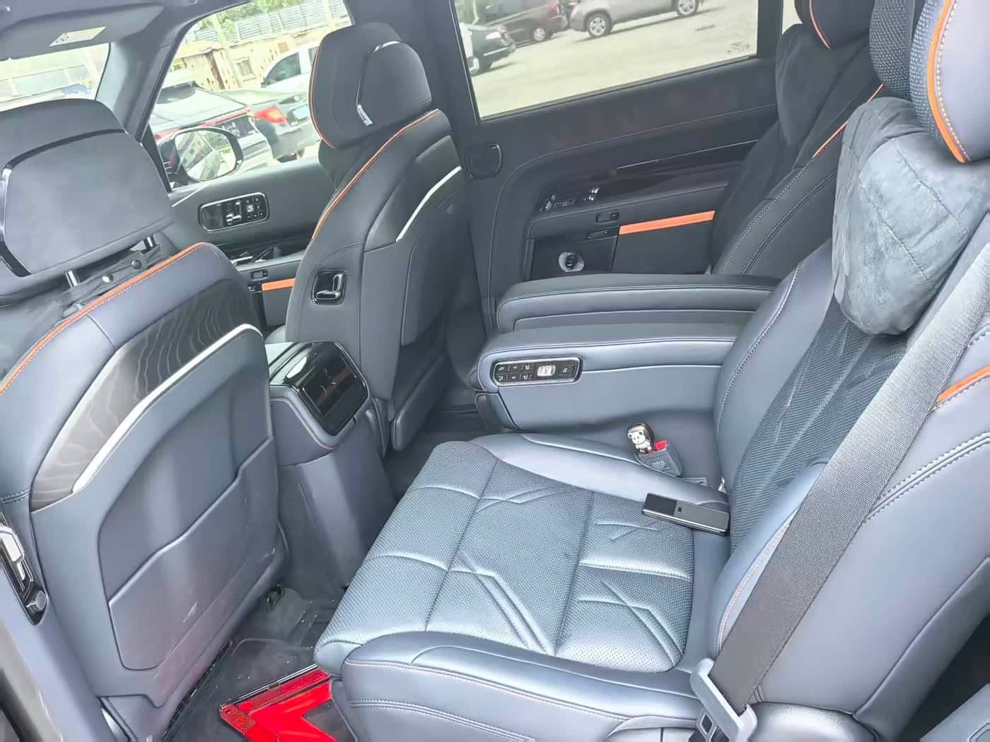 2025 Zeekr 9X Black, 9,000 km, China export – photo 10