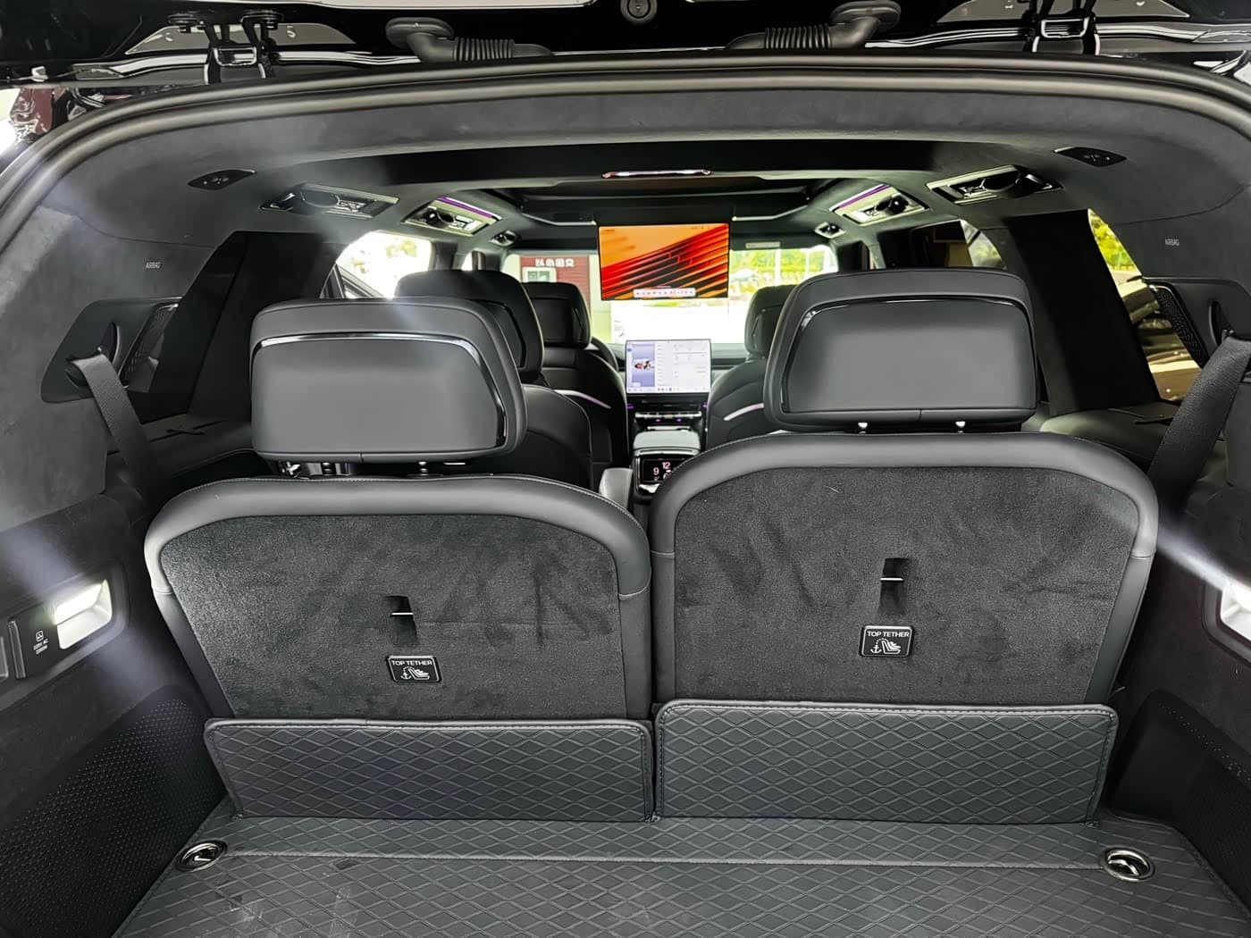 2025 Zeekr 9X Black, 7,000 km, China export – photo 18
