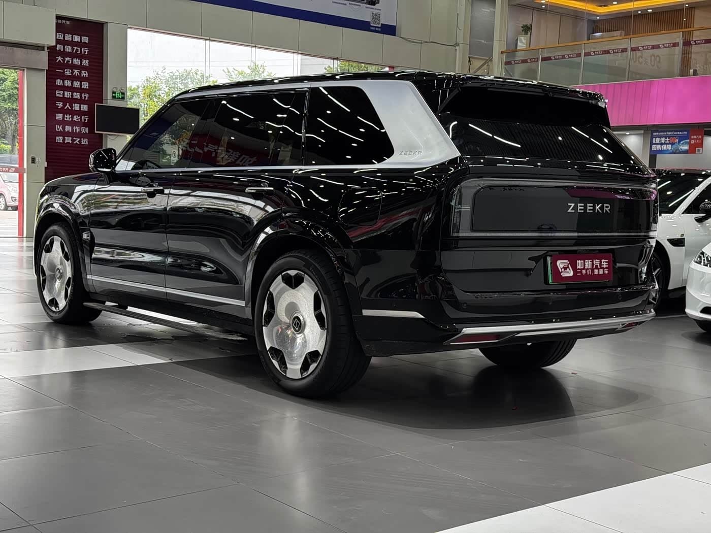 2025 Zeekr 9X Black, 7,000 km, China export – photo 7
