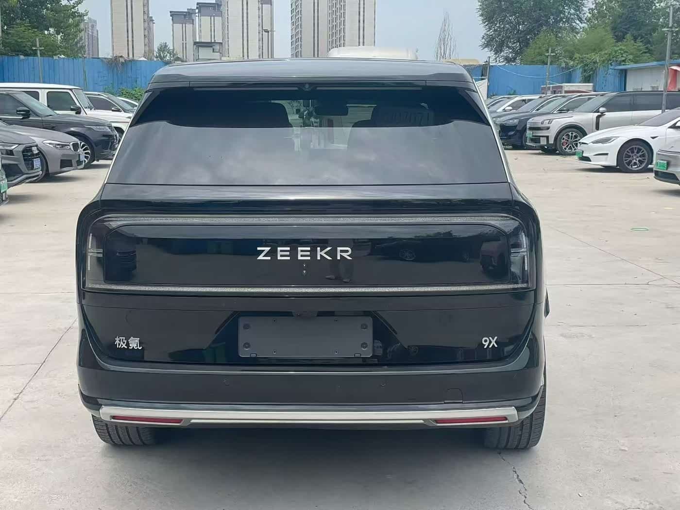 2025 Zeekr 9X Black, 10,000 km, China export – photo 8