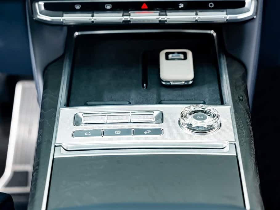 2025 Zeekr 9X Black, 5,300 km, China export – photo 16