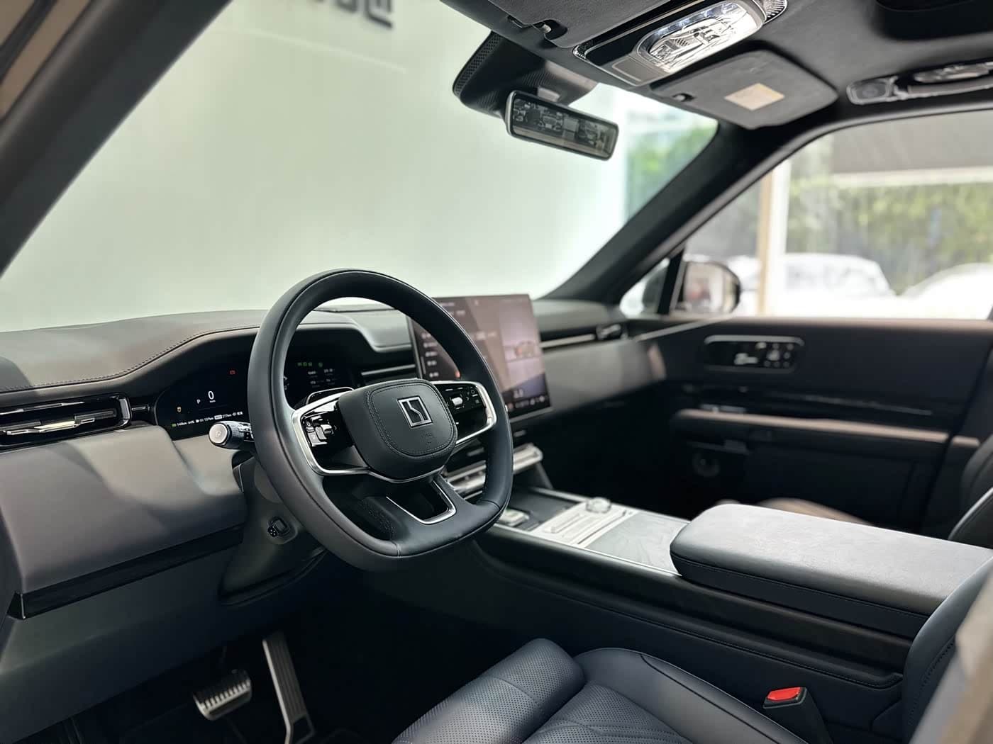 2025 Zeekr 9X Black, 10,000 km, China export – photo 10