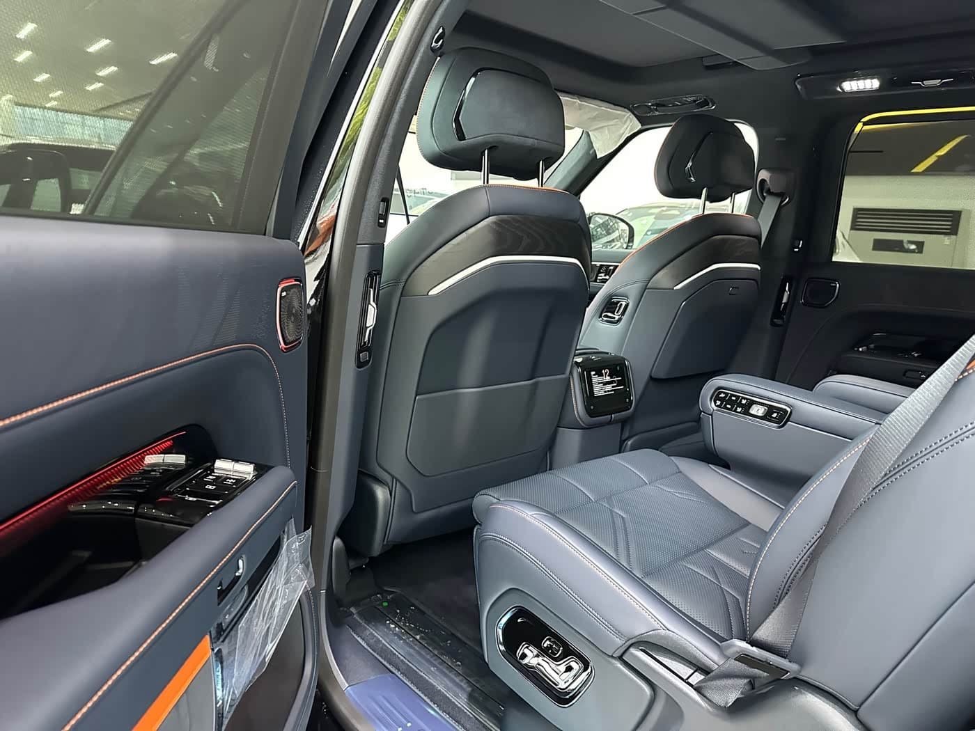 2025 Zeekr 9X Black, 100 km, China export – photo 9