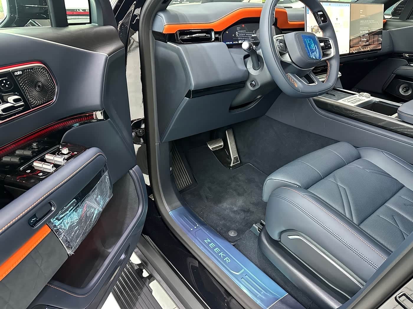 2025 Zeekr 9X Black, 100 km, China export – photo 4