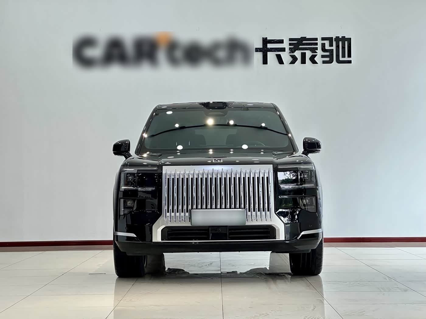 2025 Zeekr 9X Black, 10,000 km, China export – photo 2