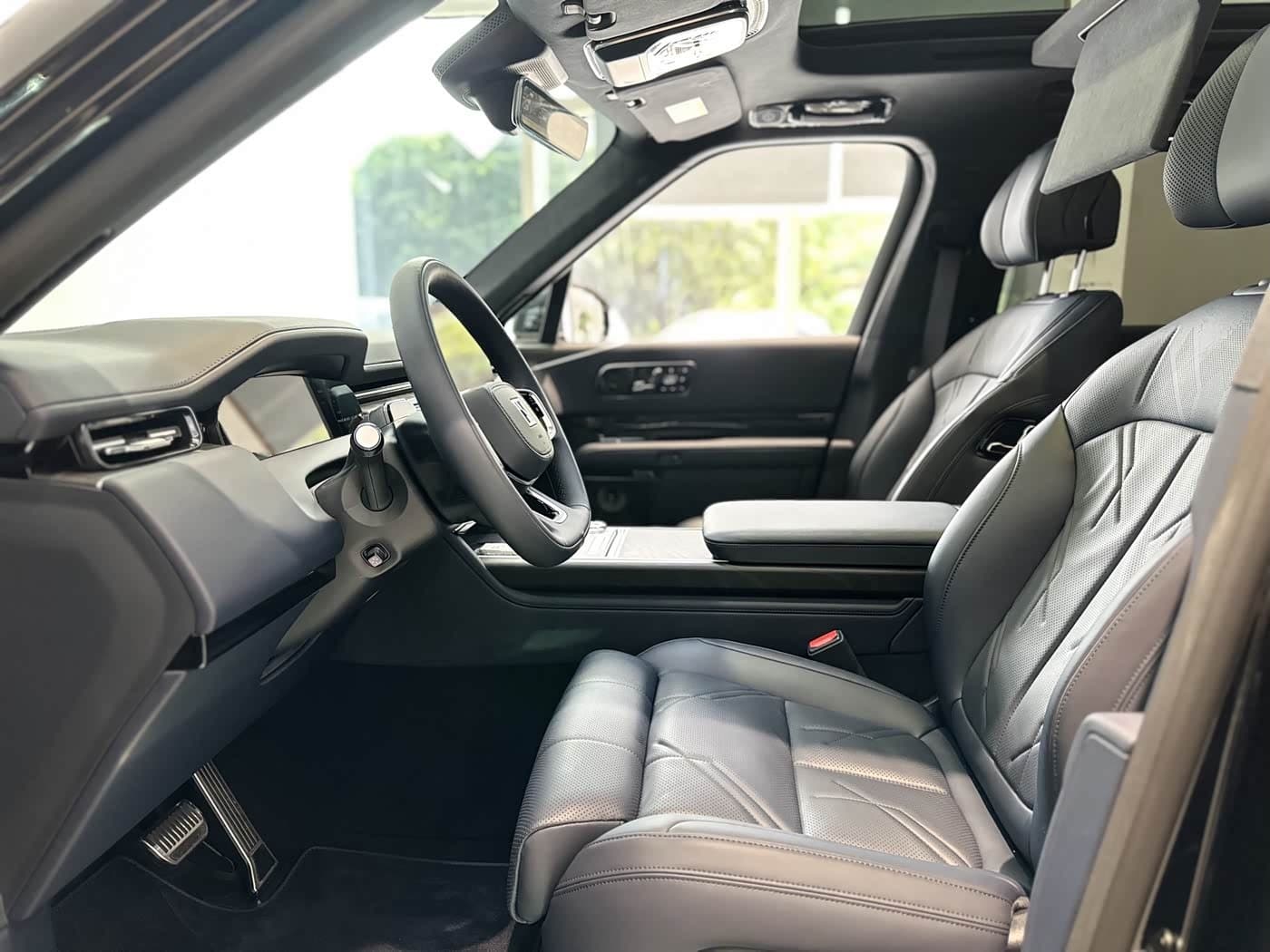 2025 Zeekr 9X Black, 10,000 km, China export – photo 12