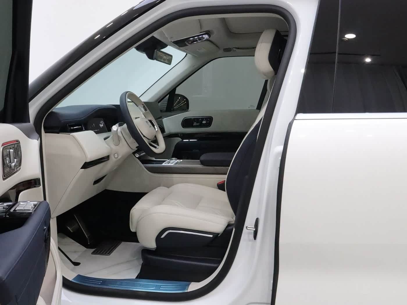 2025 Zeekr 9X White, 17,000 km, China export – photo 9