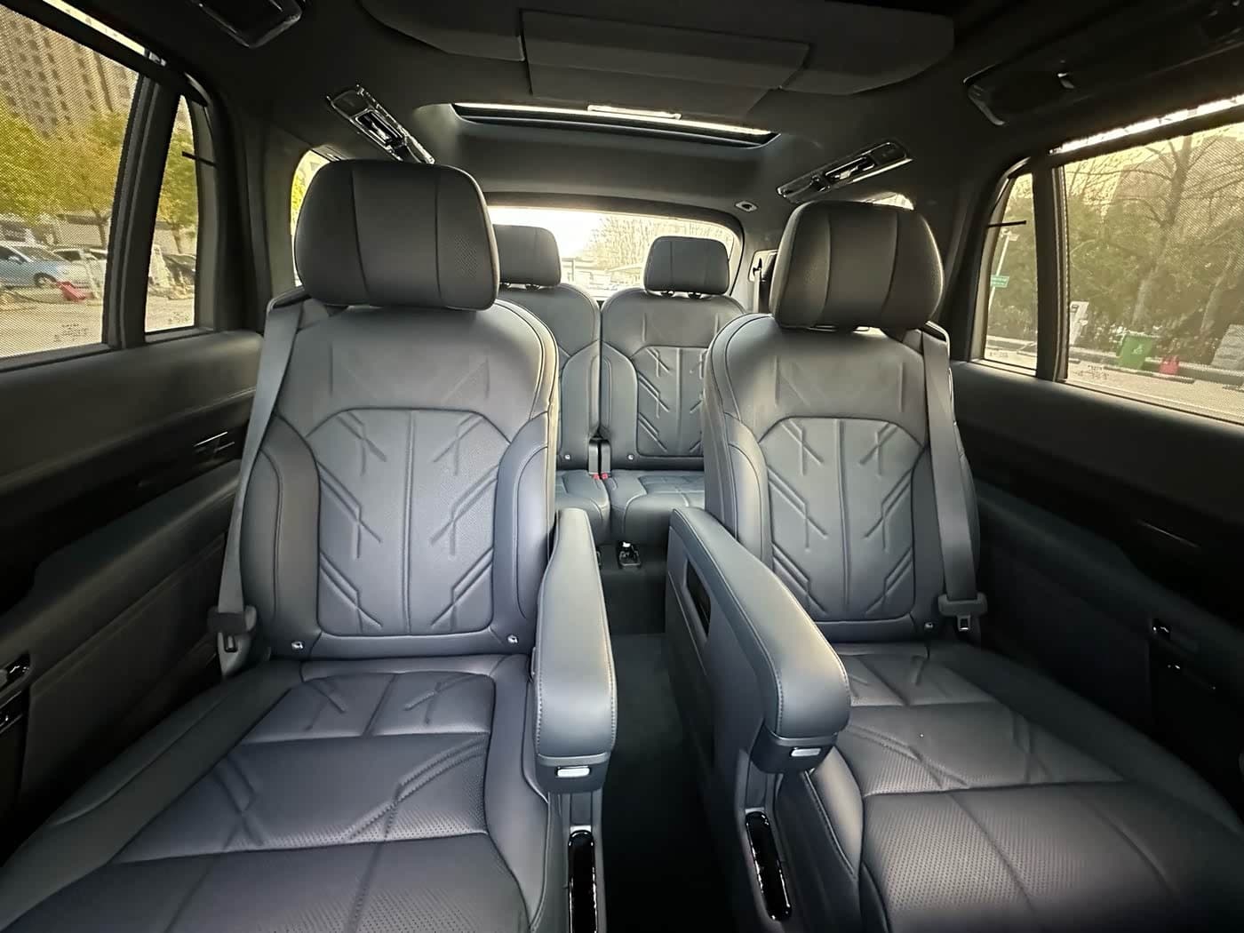 2025 Zeekr 9X Black, 1,000 km, China export – photo 9