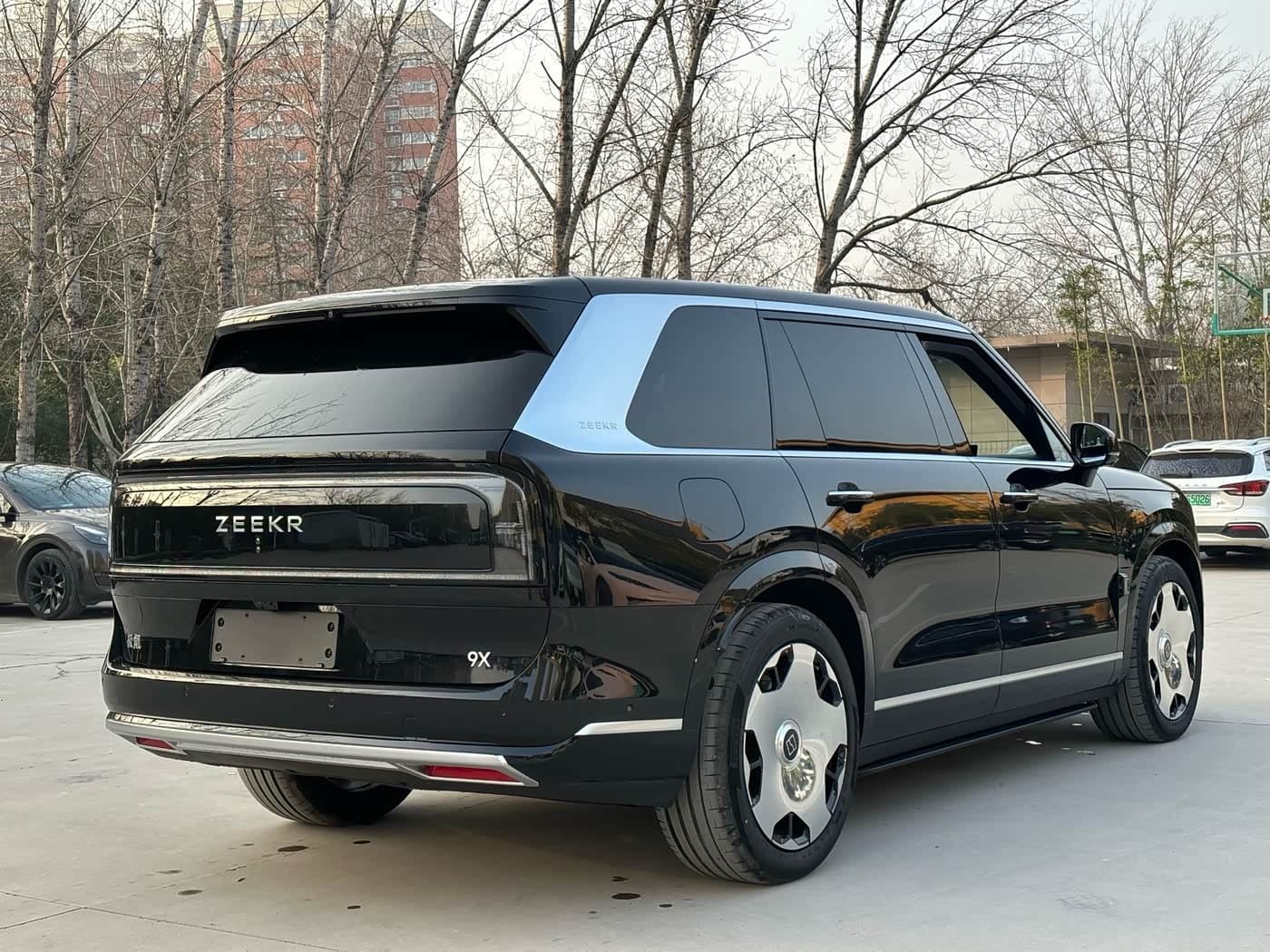 2025 Zeekr 9X Black, 1,000 km, China export – photo 6