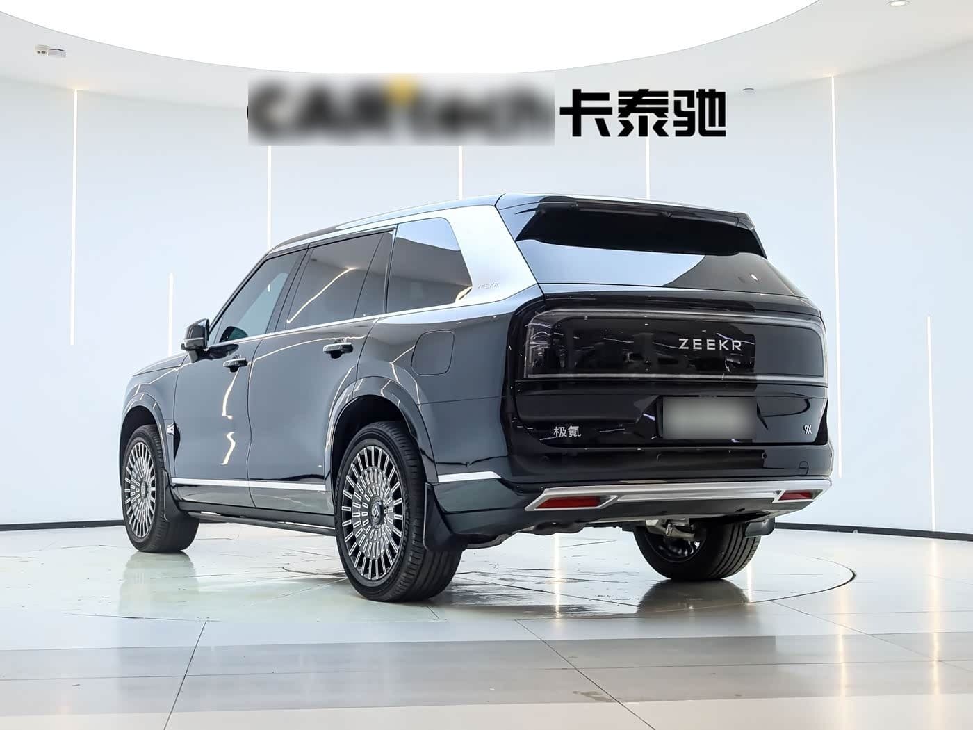 2025 Zeekr 9X Black, 12,500 km, China export – photo 6