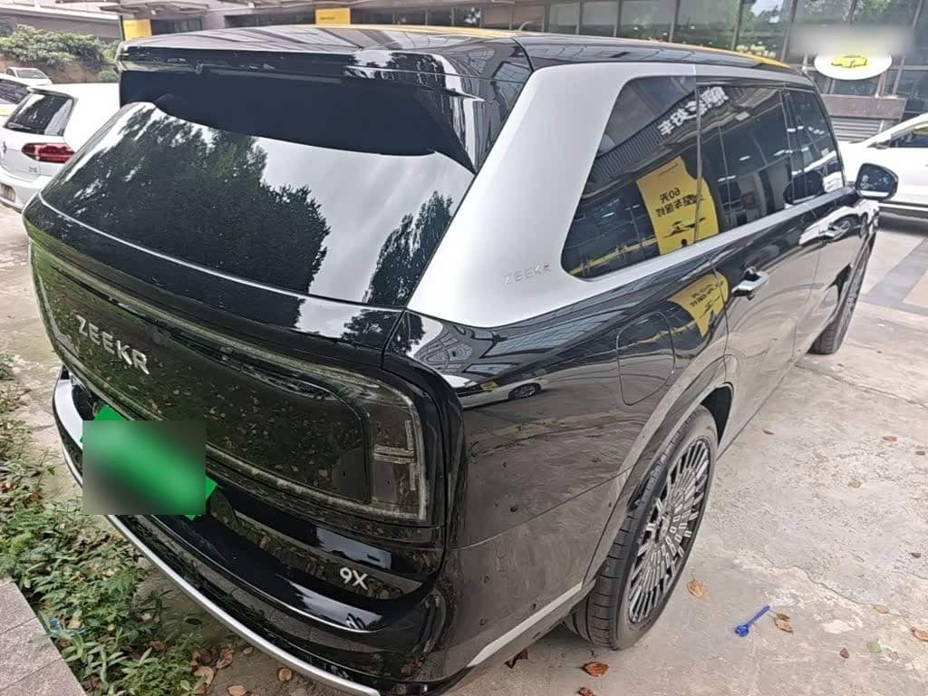 2025 Zeekr 9X Black, 9,500 km, China export – photo 7