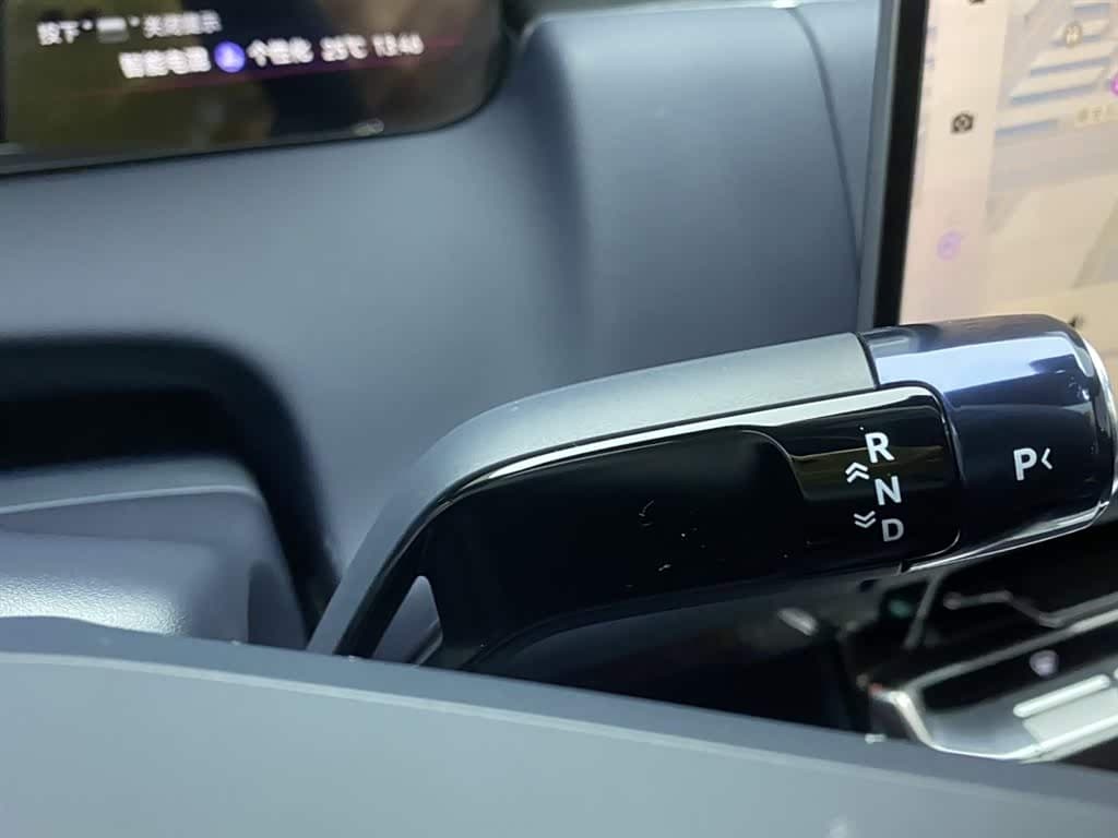 2025 Zeekr 9X Black, 11,000 km, China export – photo 20