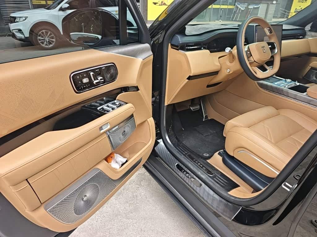 2025 Zeekr 9X Black, 9,500 km, China export – photo 16