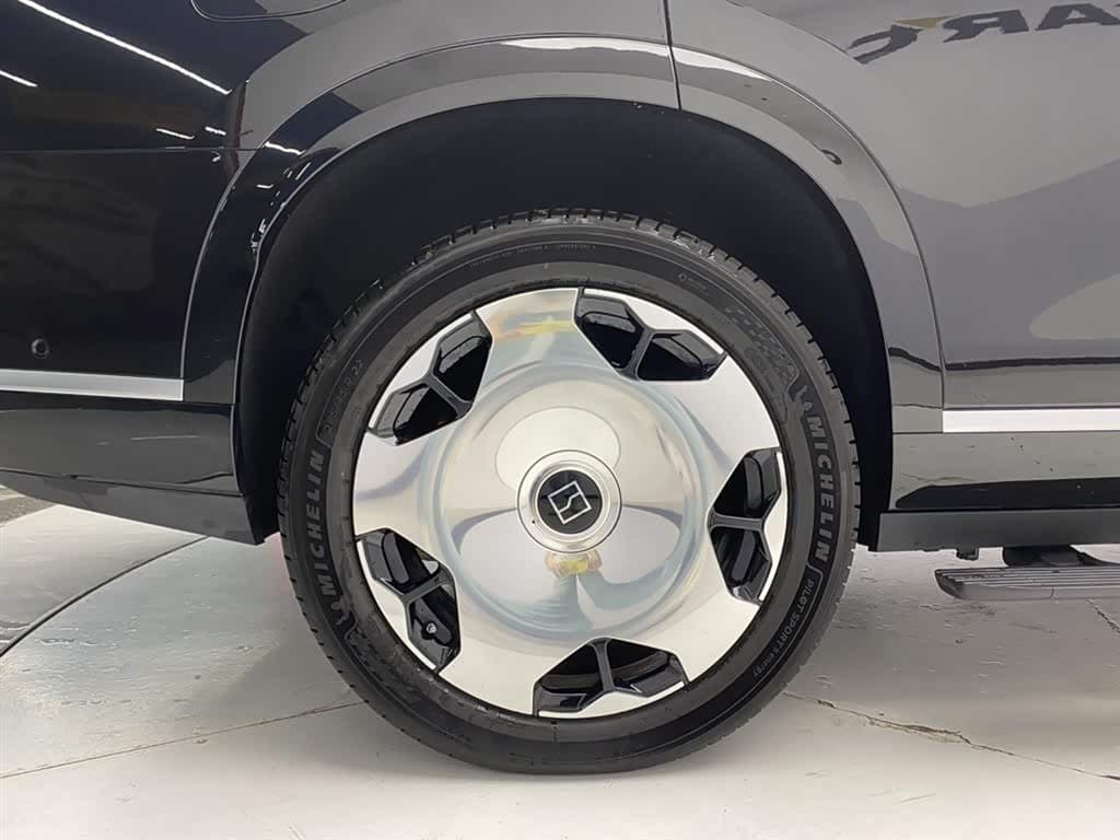 2025 Zeekr 9X Black, 11,000 km, China export – photo 11