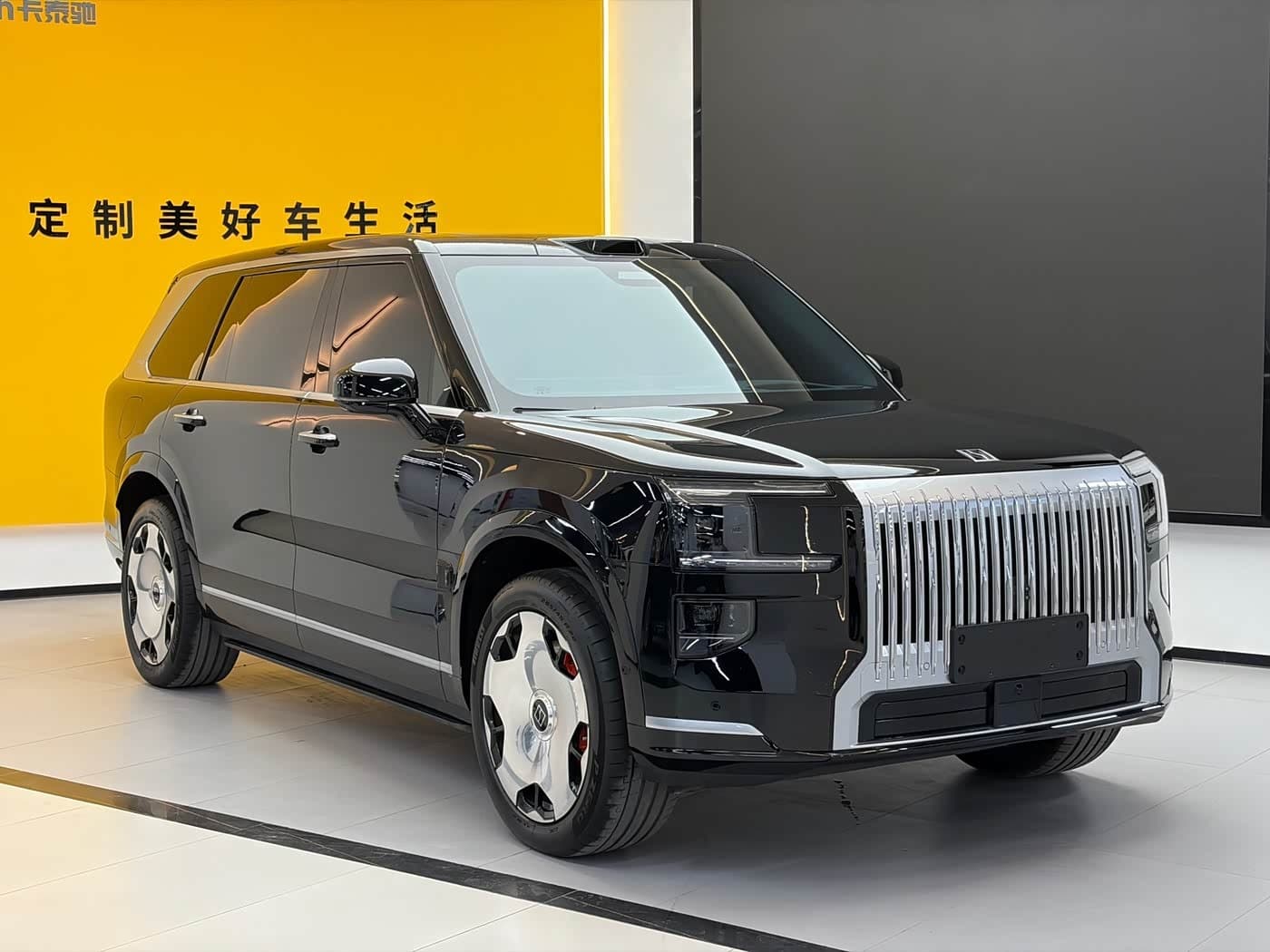 2025 Zeekr 9X Black, 8,200 km, China export – photo 3