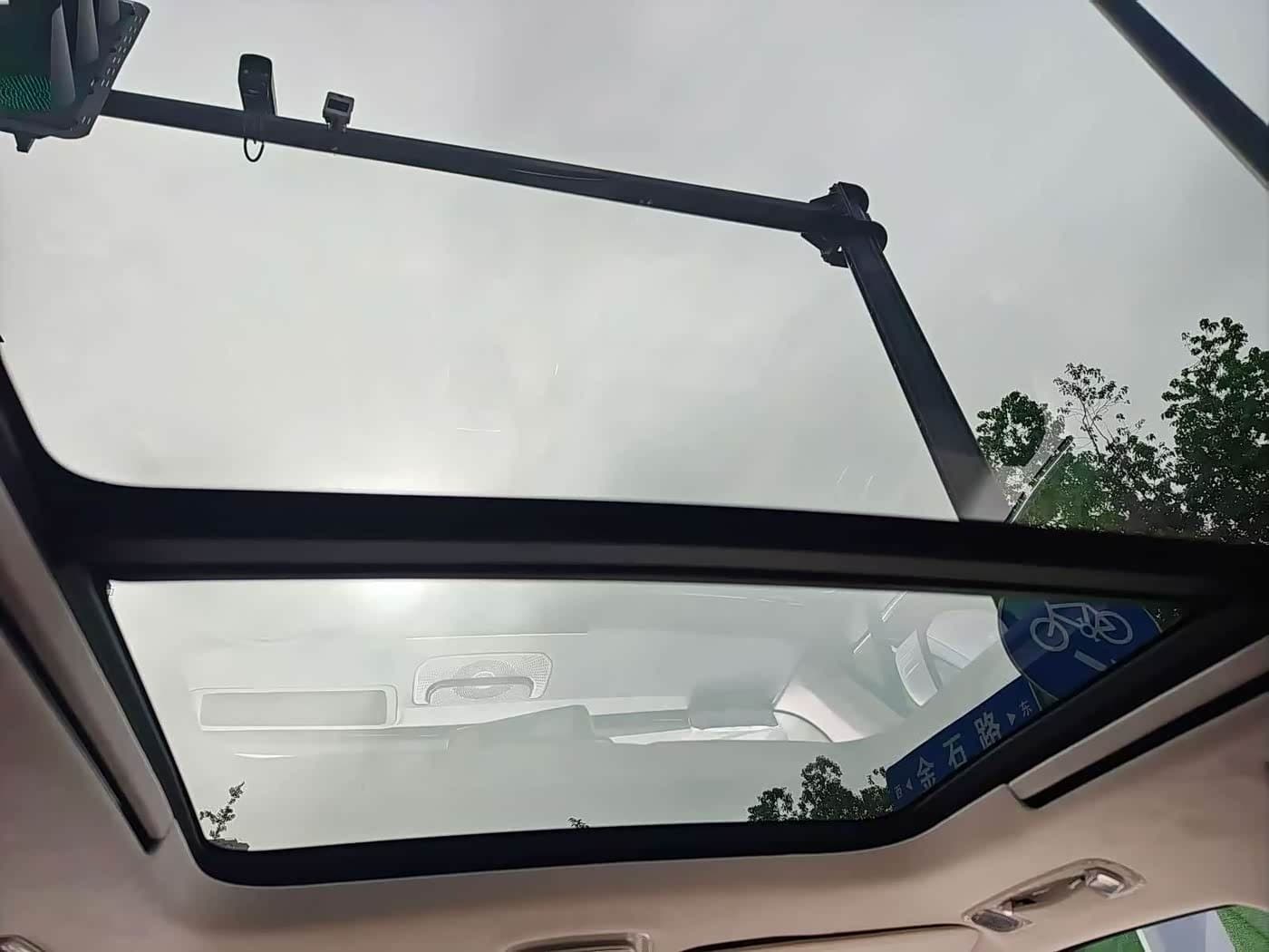 2025 Zeekr 9X White, 10 km, China export – photo 5
