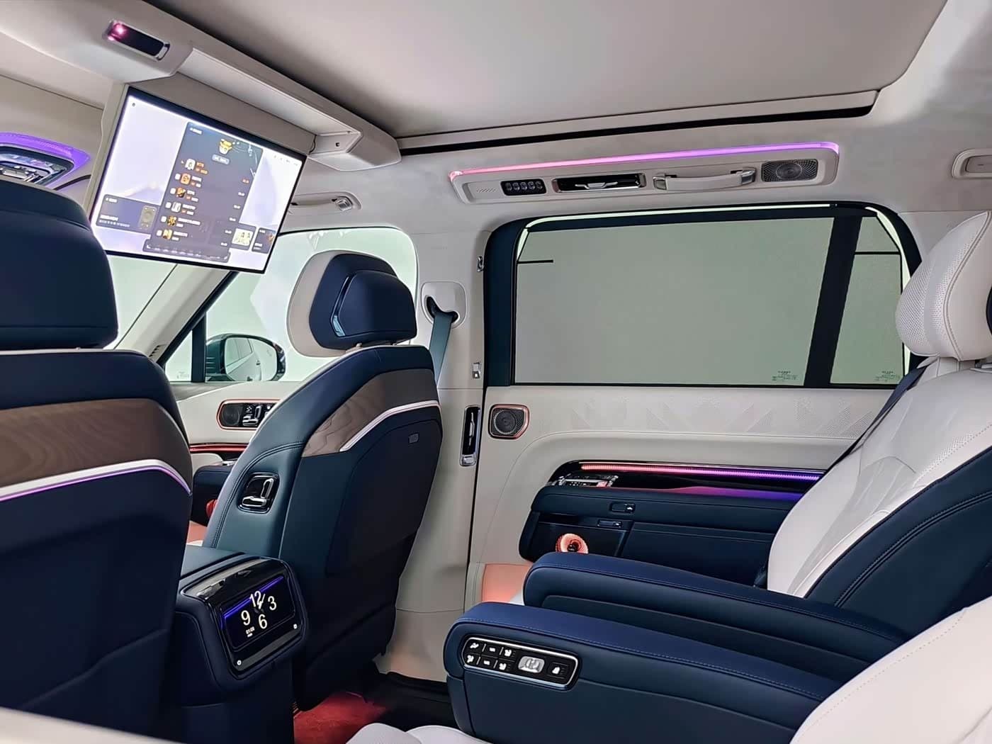 2025 Zeekr 9X White, 10 km, China export – photo 9
