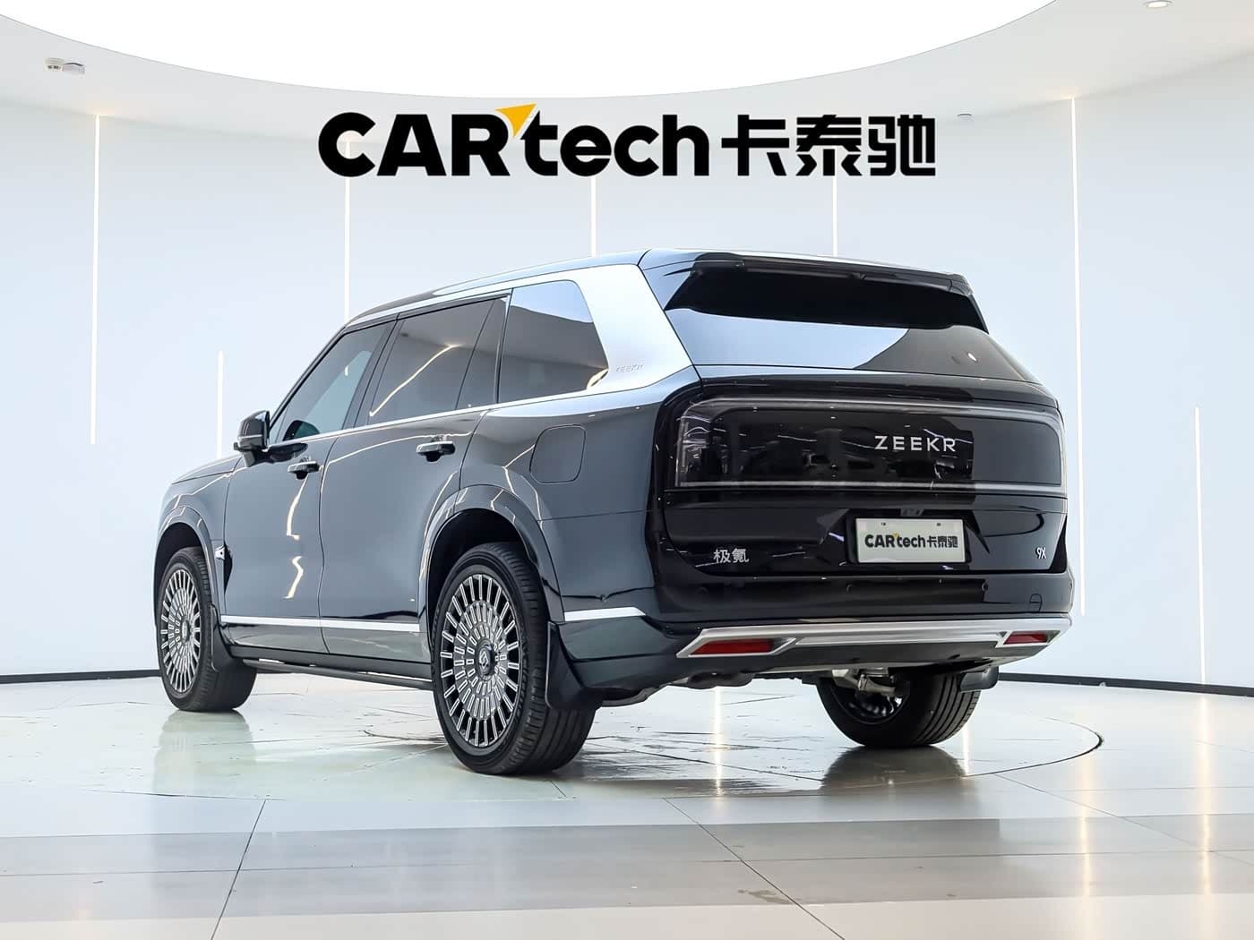 2025 Zeekr 9X Black, 12,500 km, China export – photo 17