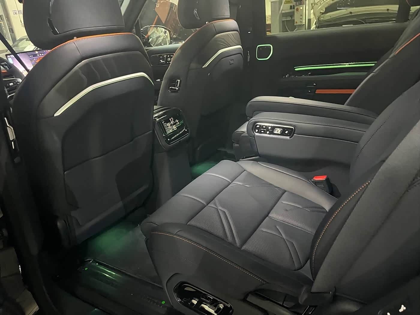 2025 Zeekr 9X Black, 100 km, China export – photo 7