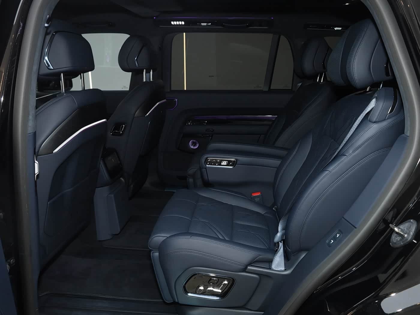 2025 Zeekr 9X Black, 12,500 km, China export – photo 4