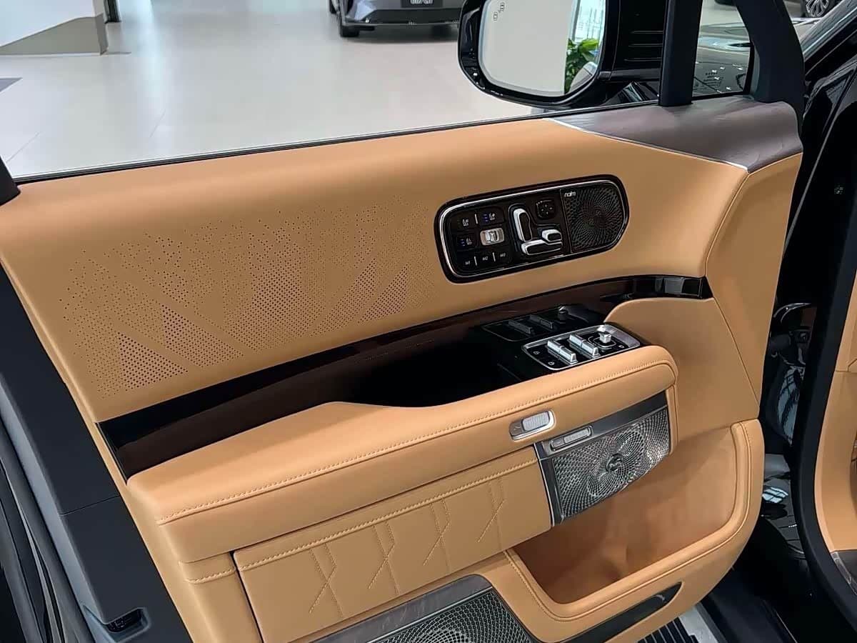 2025 Zeekr 9X Black, 10 km, China export – photo 4