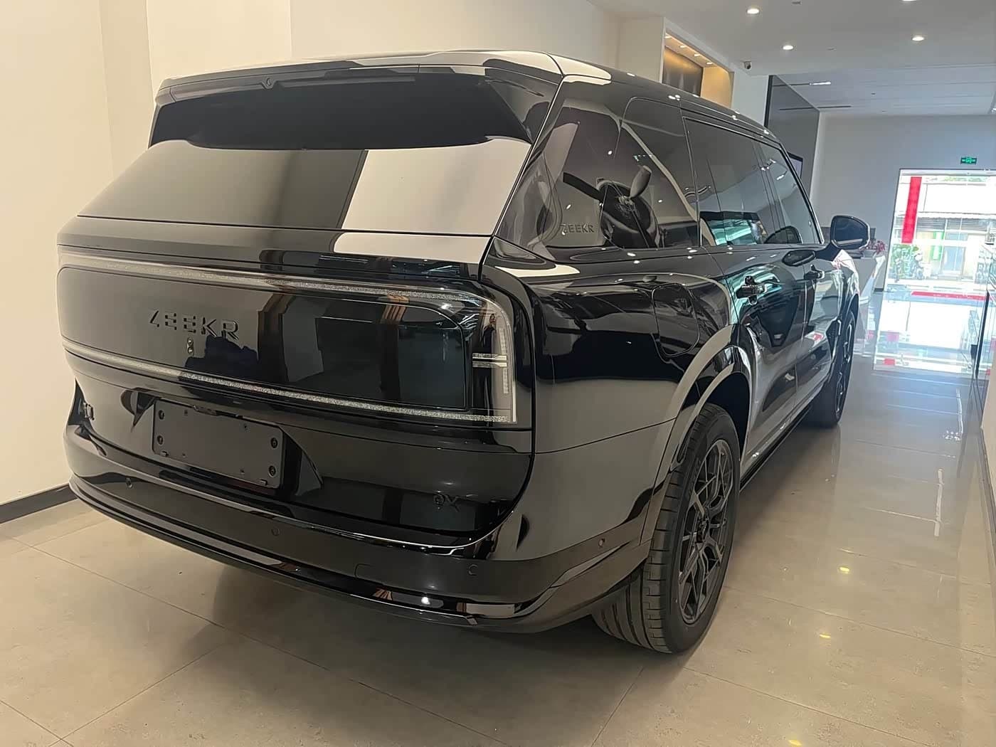 2025 Zeekr 9X Black, 100 km, China export – photo 6