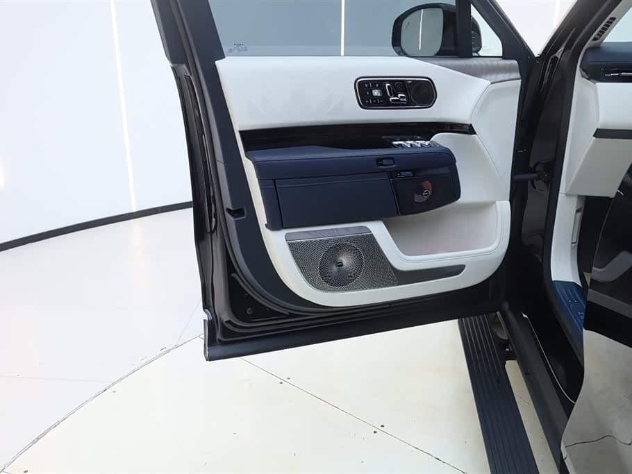 2025 Zeekr 9X Black, 2,600 km, China export – photo 18
